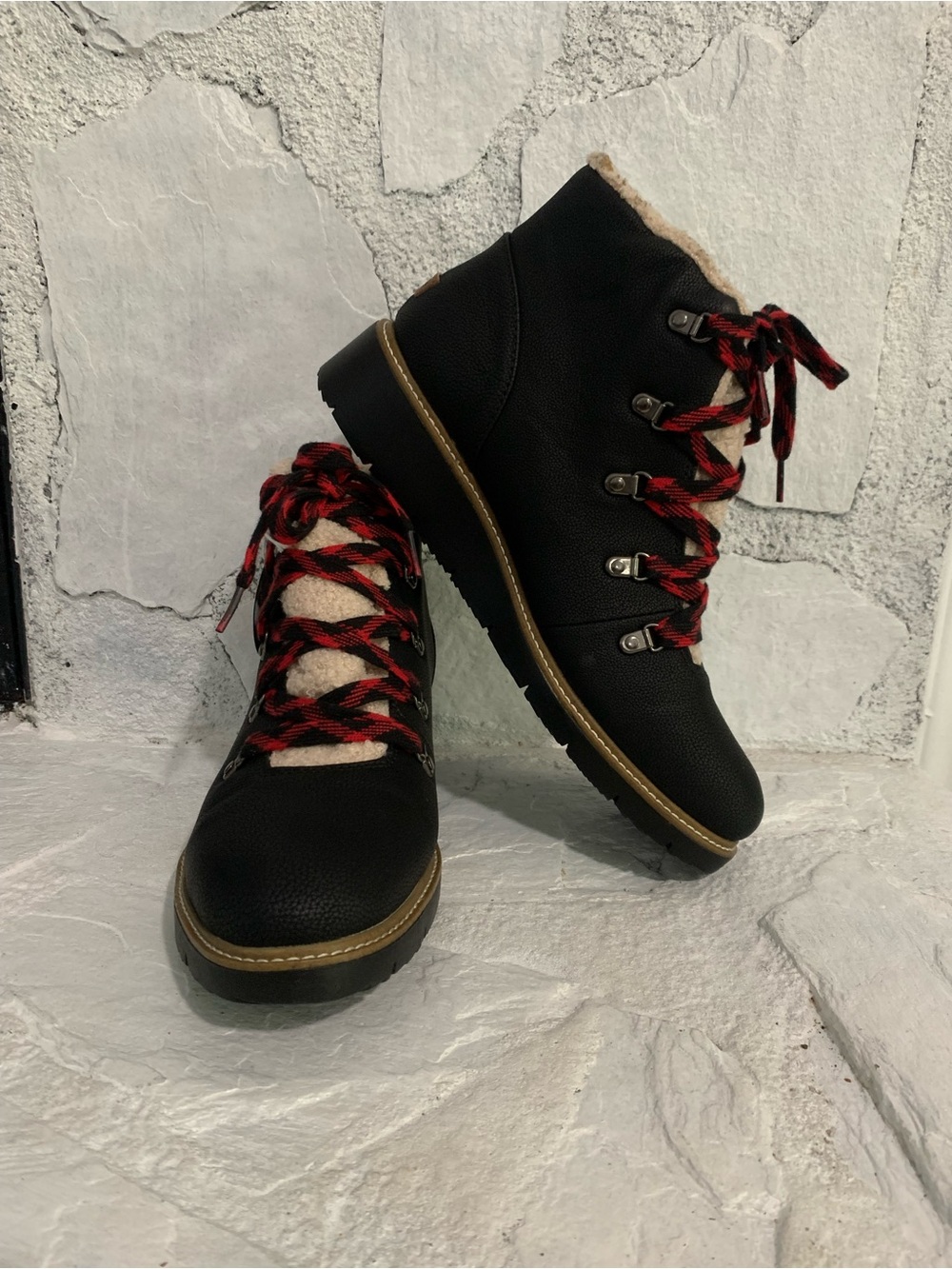 Women Dr. Scholl's Black Lace-Up Ankle Boots with Red Plaid Laces size 10